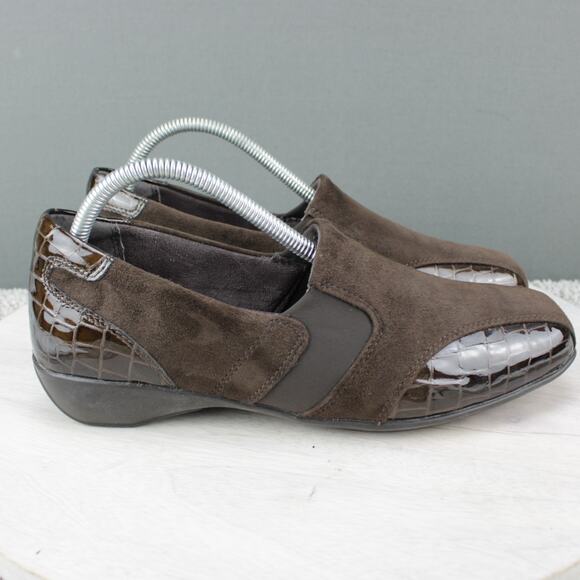 Clarks Noreen Shoes Womens 10 Brown Suede Leather Crocodile Embossed Comfort - Picture 1 of 9